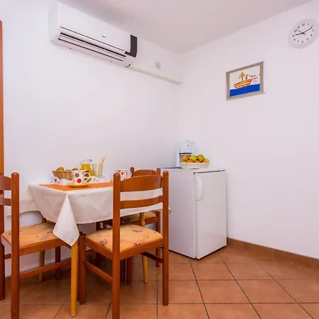 Apartment Diana Baška