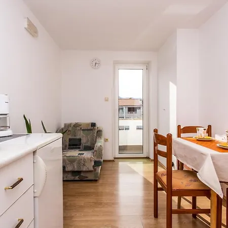 Apartments Diana Apartment Baska (Krk)